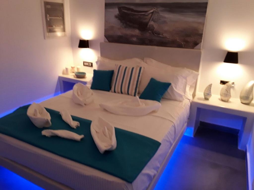 Santoxenia Luxury Villa Kamári エクステリア 写真
