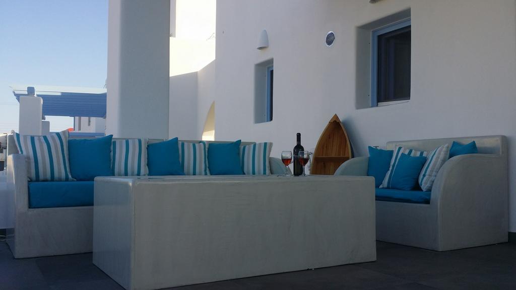 Santoxenia Luxury Villa Kamári エクステリア 写真
