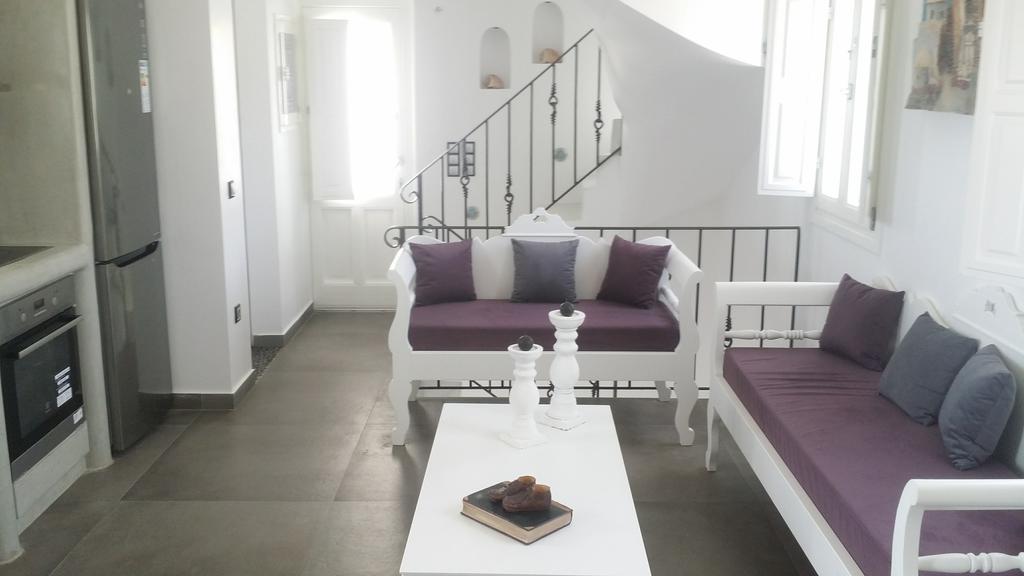 Santoxenia Luxury Villa Kamári エクステリア 写真