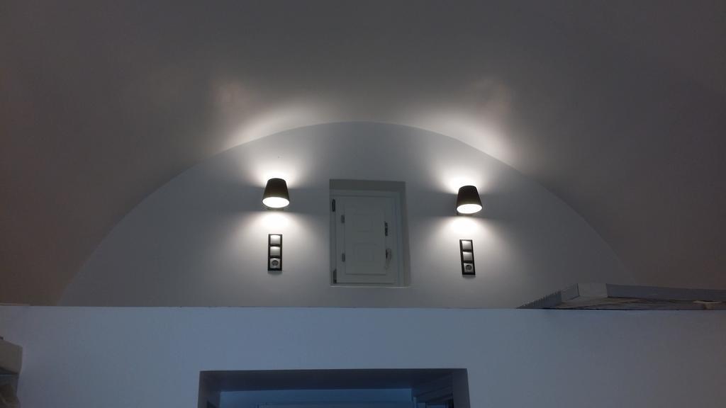 Santoxenia Luxury Villa Kamári エクステリア 写真