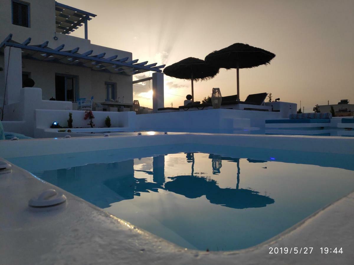 Santoxenia Luxury Villa Kamári エクステリア 写真