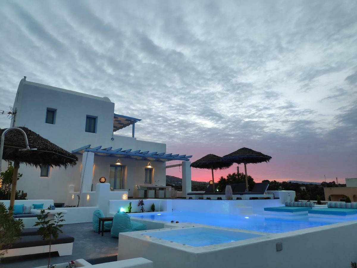 Santoxenia Luxury Villa Kamári エクステリア 写真