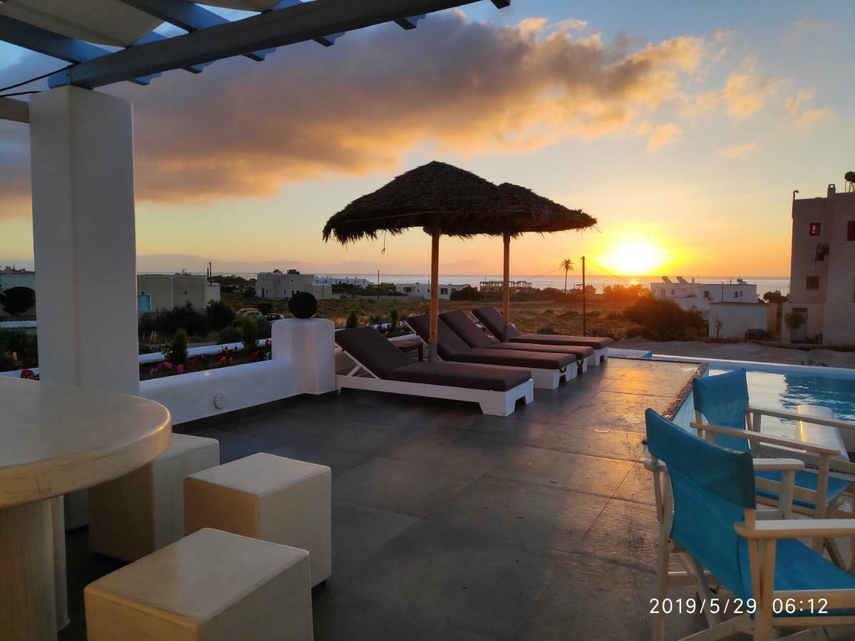 Santoxenia Luxury Villa Kamári エクステリア 写真