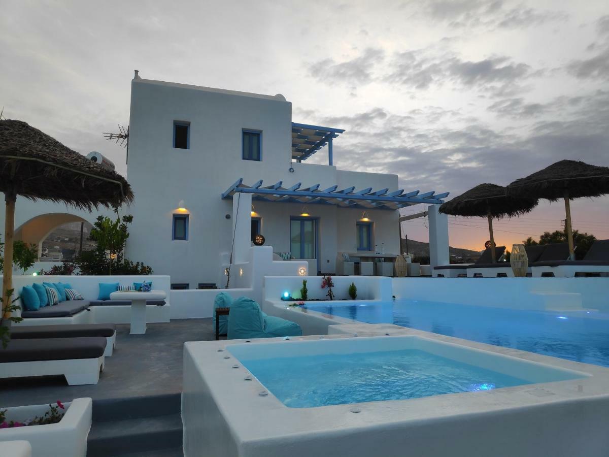 Santoxenia Luxury Villa Kamári エクステリア 写真